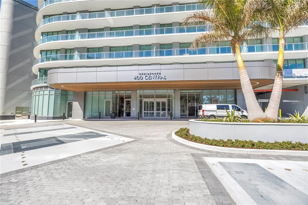 400 CENTRAL AVENUE UNIT 1608 ST PETERSBURG, FL 33701