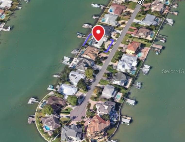 212 POINCIANA LANE LARGO, FL 33770