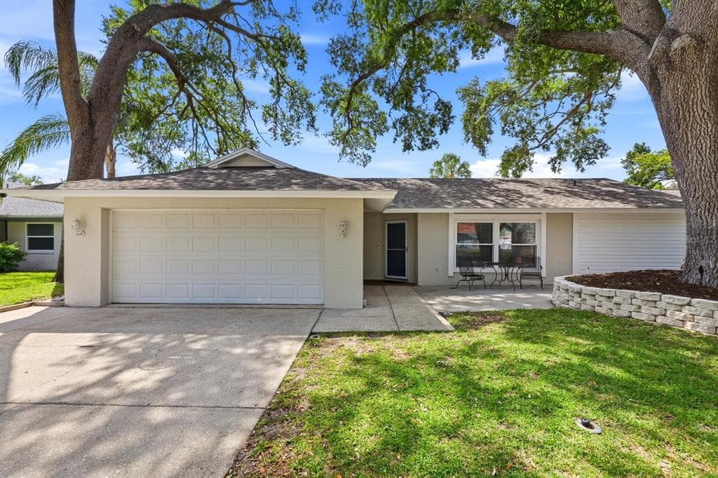 221 ARBOR DRIVE W PALM HARBOR, FL 34683