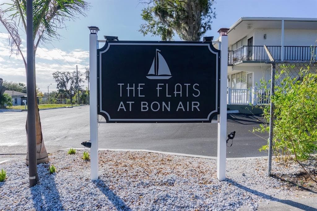 515 BON AIR STREET UNIT 240 LAKELAND, FL 33805