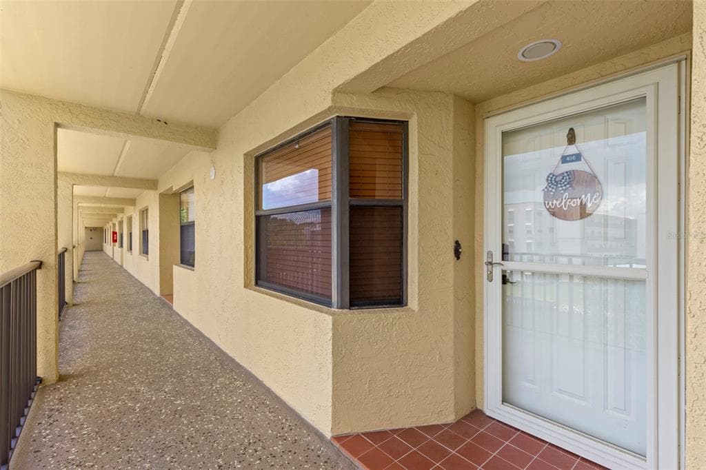 5817 PARK STREET N UNIT 406 ST PETERSBURG, FL 33709