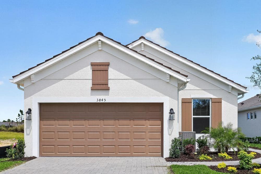 3845 FRACCARETA WAY WESLEY CHAPEL, FL 33543