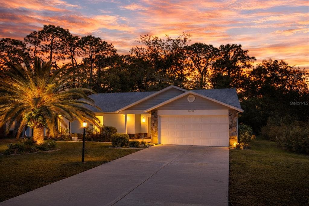 6402 OCEAN PINES LANE SPRING HILL, FL 34606