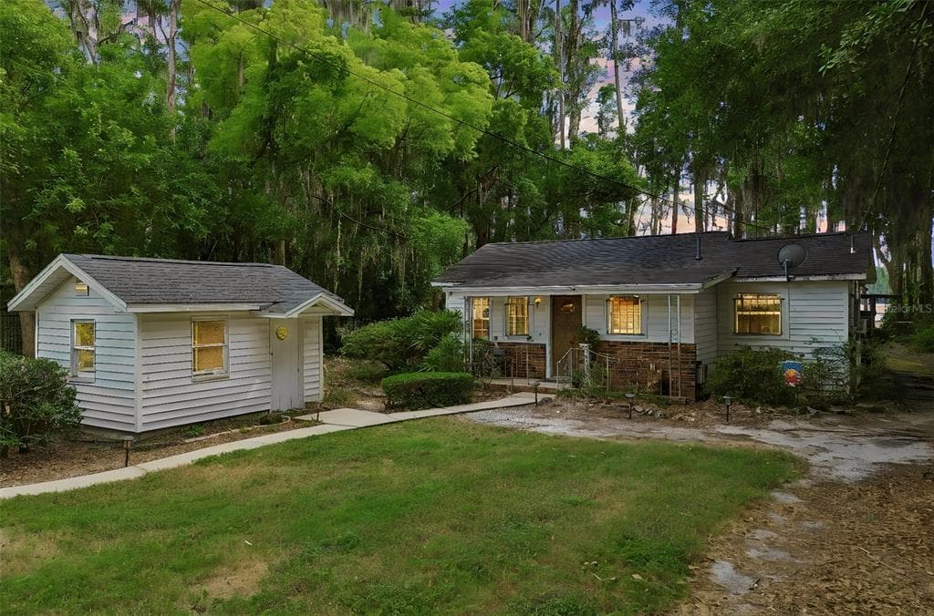 4743 SCHOOL ROAD LAND O LAKES, FL 34638
