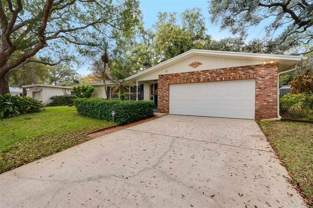 510 ANNA AVENUE CLEARWATER, FL 33765