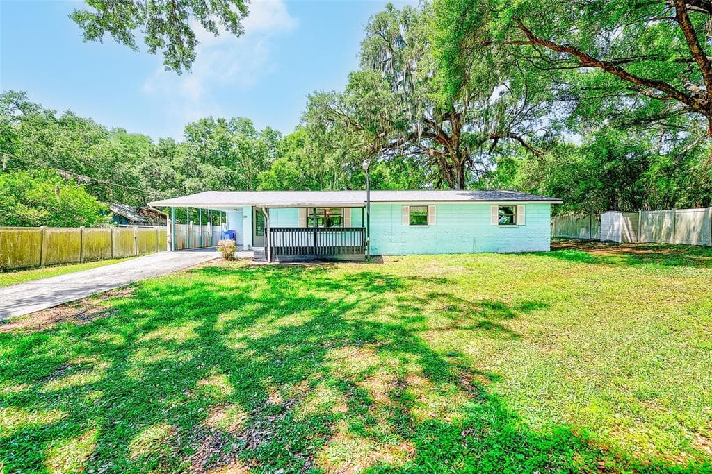 228 SKYWOOD DRIVE VALRICO, FL 33594