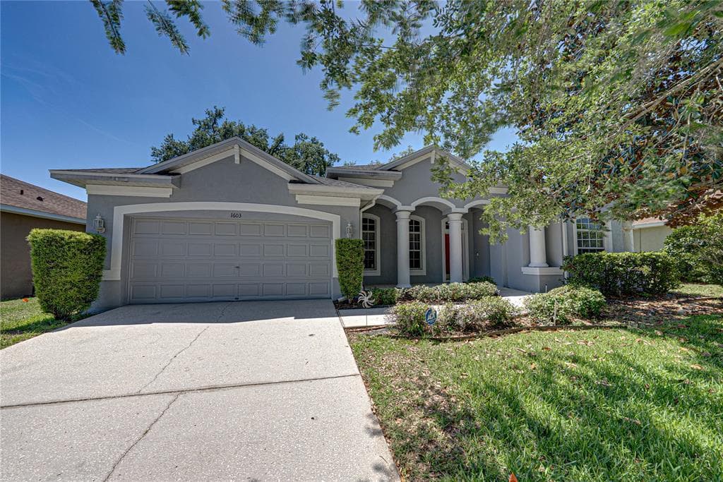 1603 GRAND HERITAGE BOULEVARD VALRICO, FL 33594