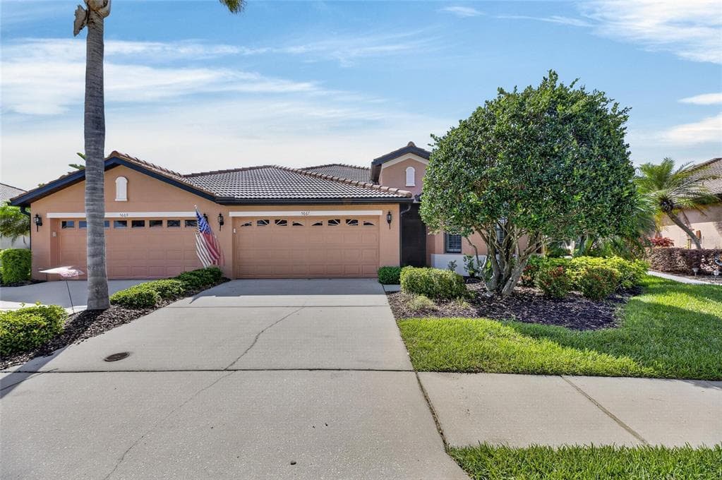 5667 SUNSET FALLS DRIVE
