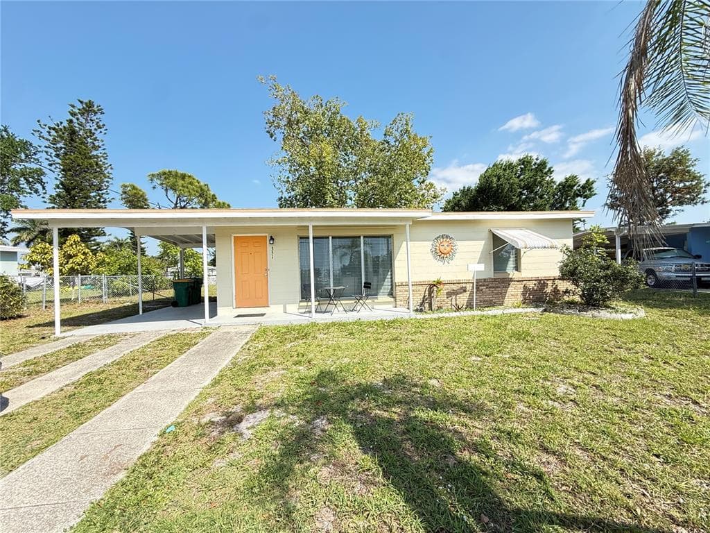 351 PALMETTO DRIVE NE PORT CHARLOTTE, FL 33952