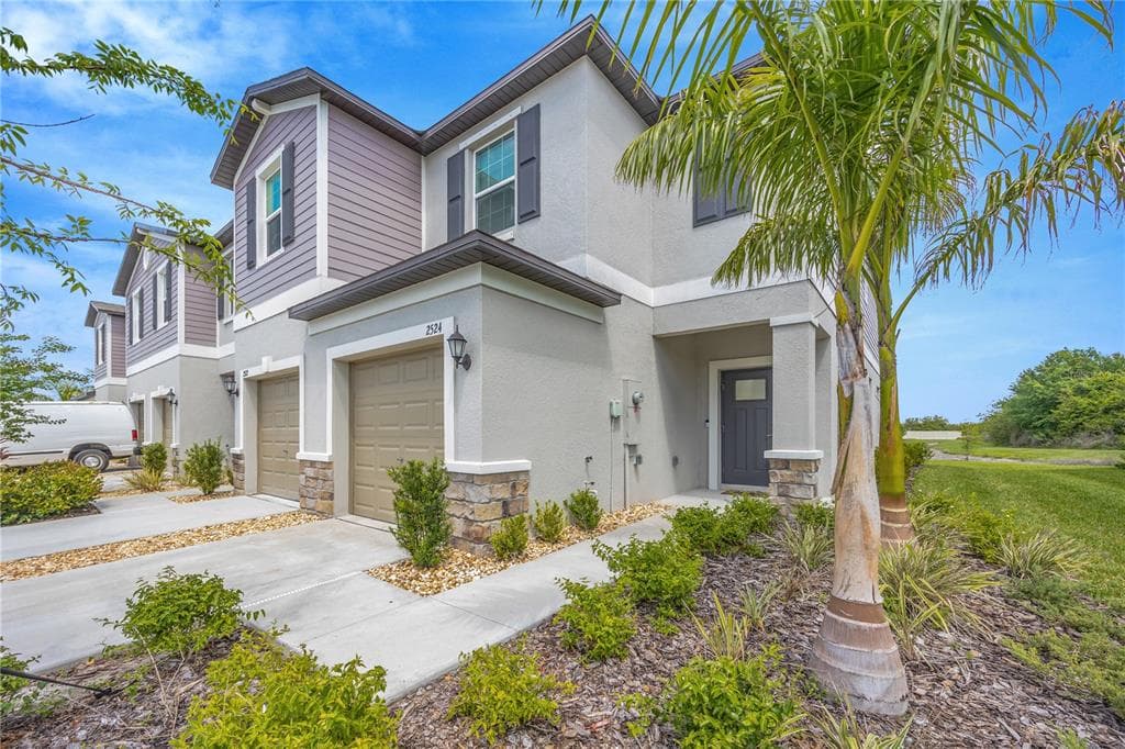 2524 SUNRAY VENUS WAY RUSKIN, FL 33570