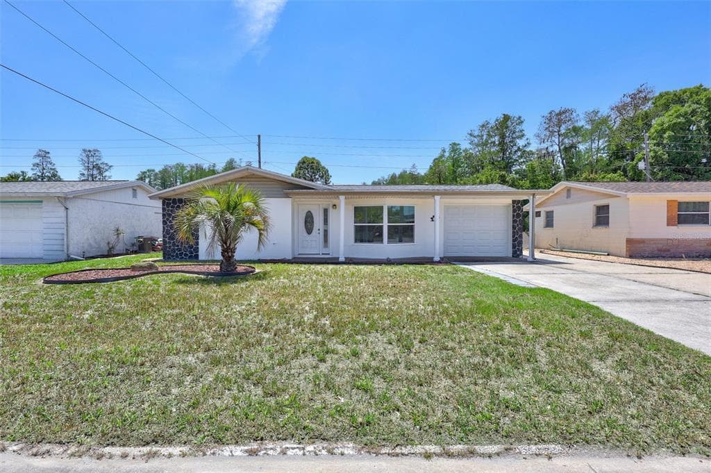 3816 BEACON SQUARE DRIVE HOLIDAY, FL 34691