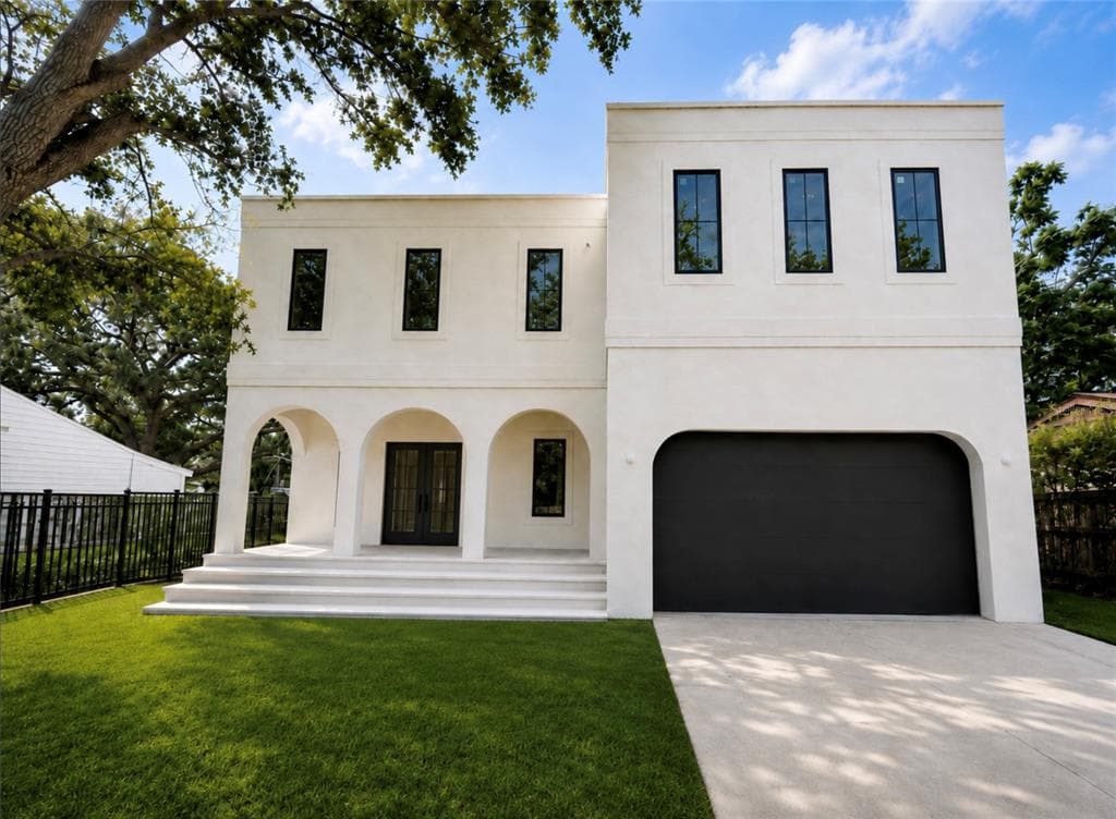 4414 W LAWN AVENUE