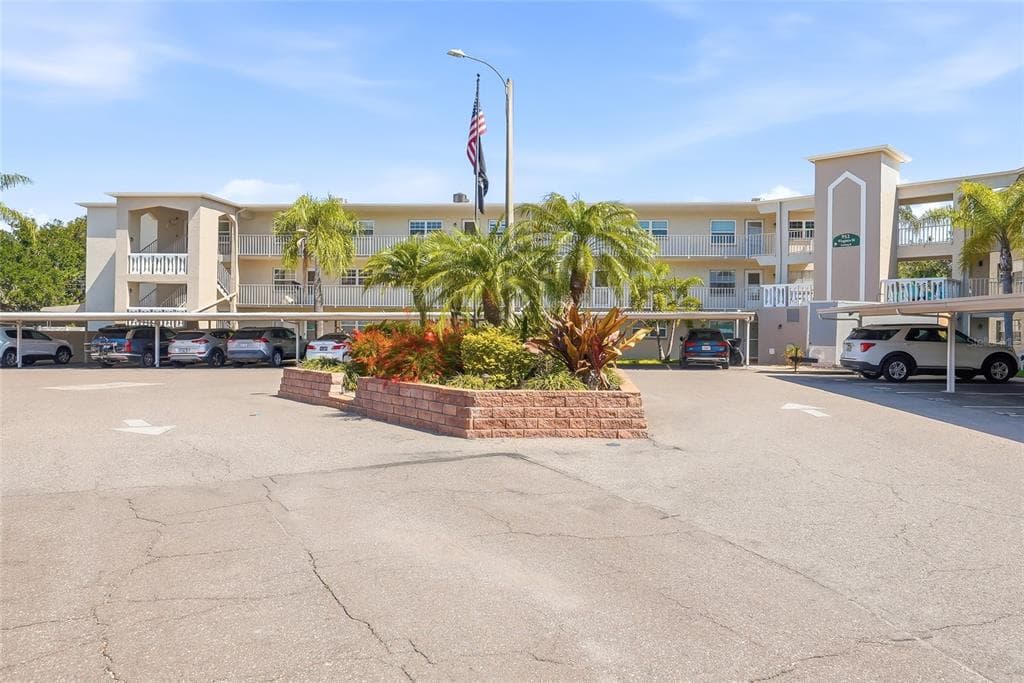952 VIRGINIA STREET UNIT 202