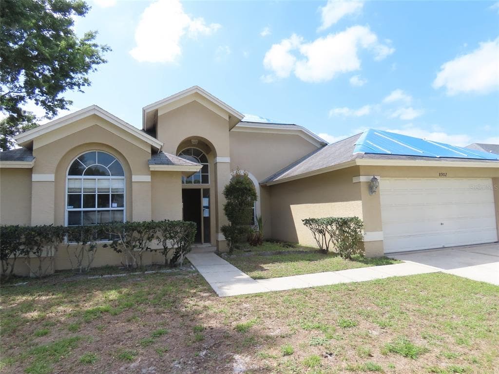 8902 BRELAND DRIVE TAMPA, FL 33626
