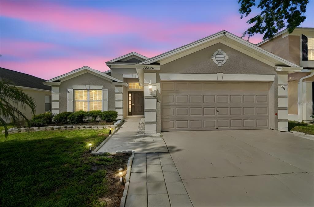 13226 EVENING SUNSET LANE RIVERVIEW, FL 33579
