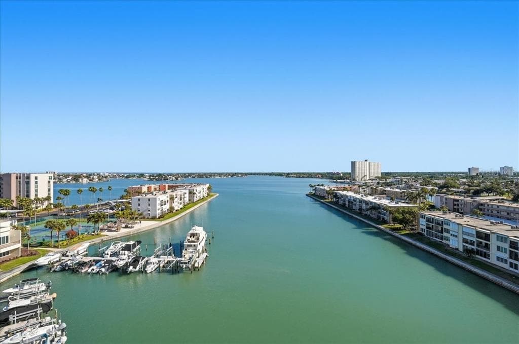 7300 SUN ISLAND DRIVE S UNIT 905 SOUTH PASADENA, FL 33707