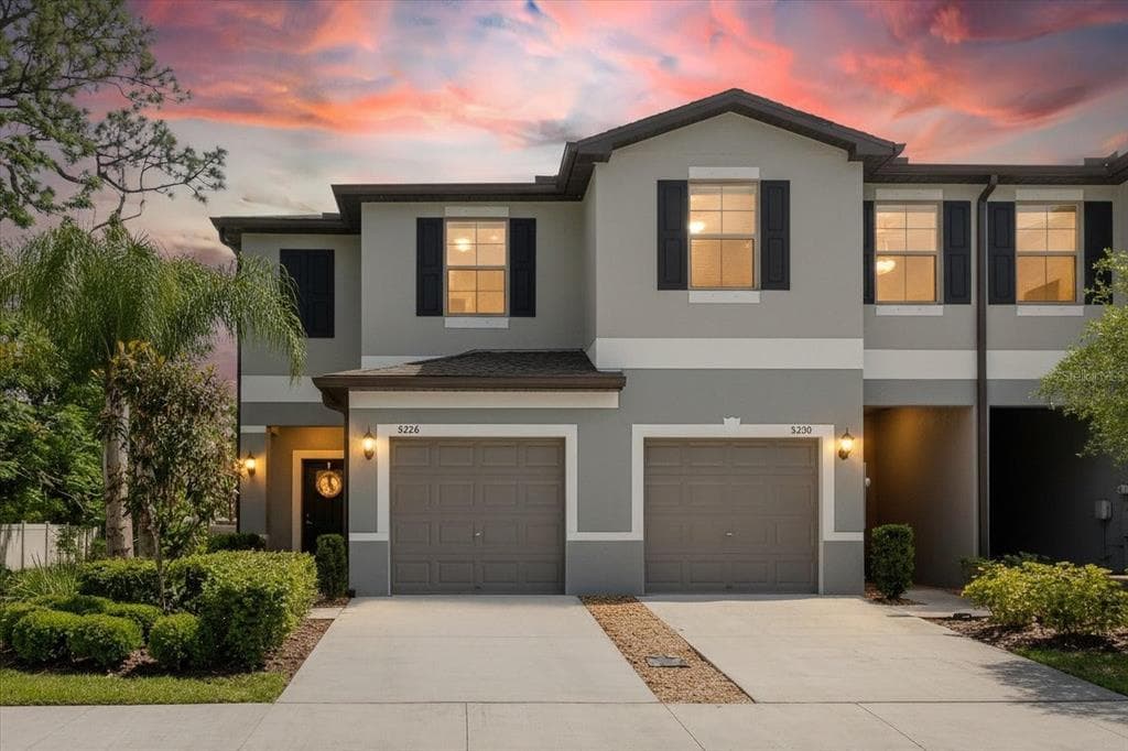 5226 FORUM BOULEVARD