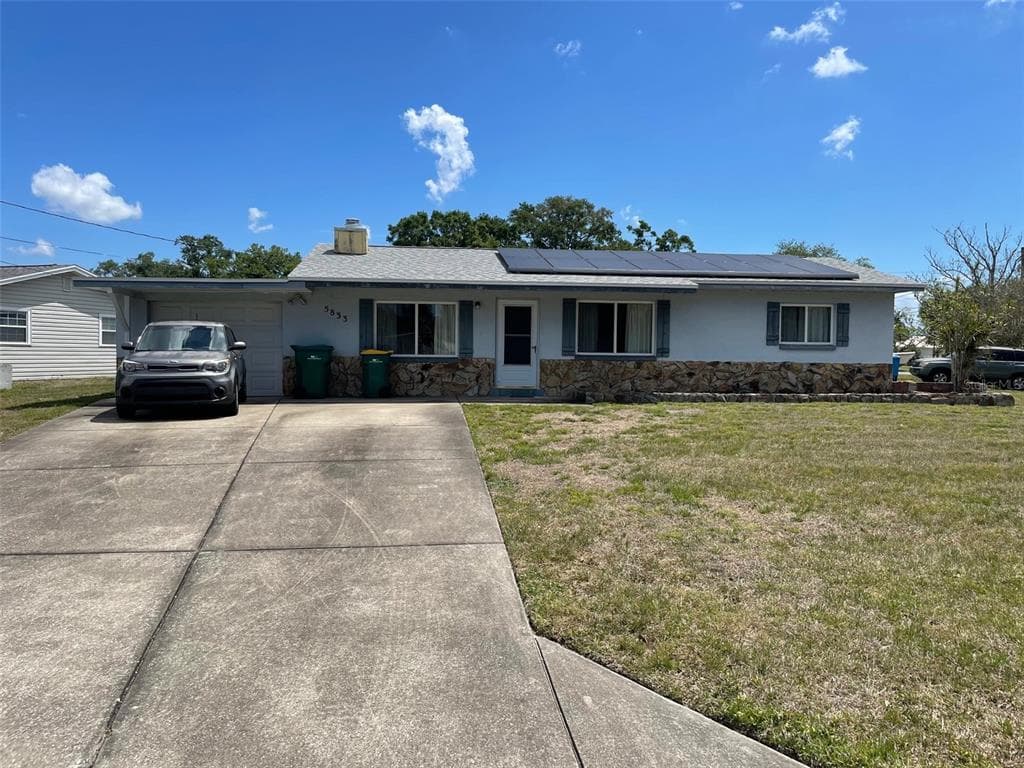 5833 MCKEE LAKE DRIVE N ST PETERSBURG, FL 33709