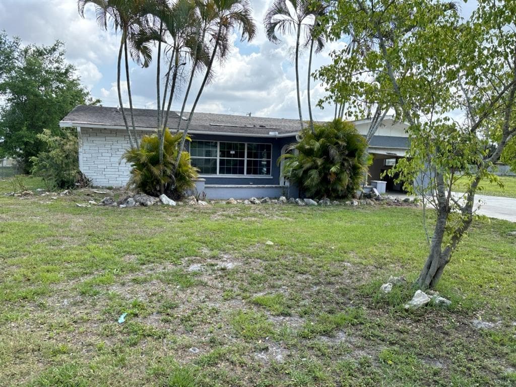 6329 11TH STREET COURT E BRADENTON, FL 34203