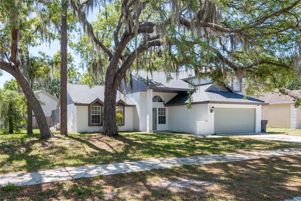 4002 QUAIL BRIAR DRIVE VALRICO, FL 33596