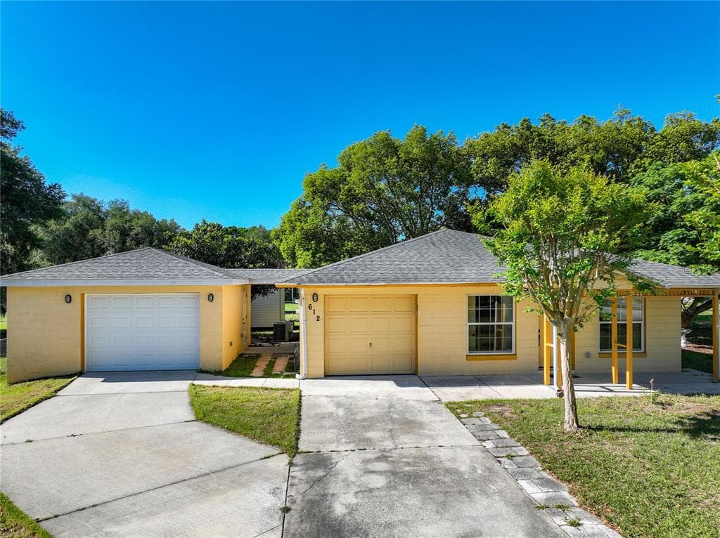 612 PALMETTO DRIVE MASCOTTE, FL 34753