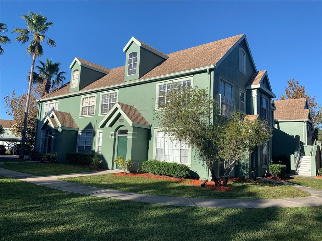 10416 WHITE LAKE COURT UNIT 10416 TAMPA, FL 33626
