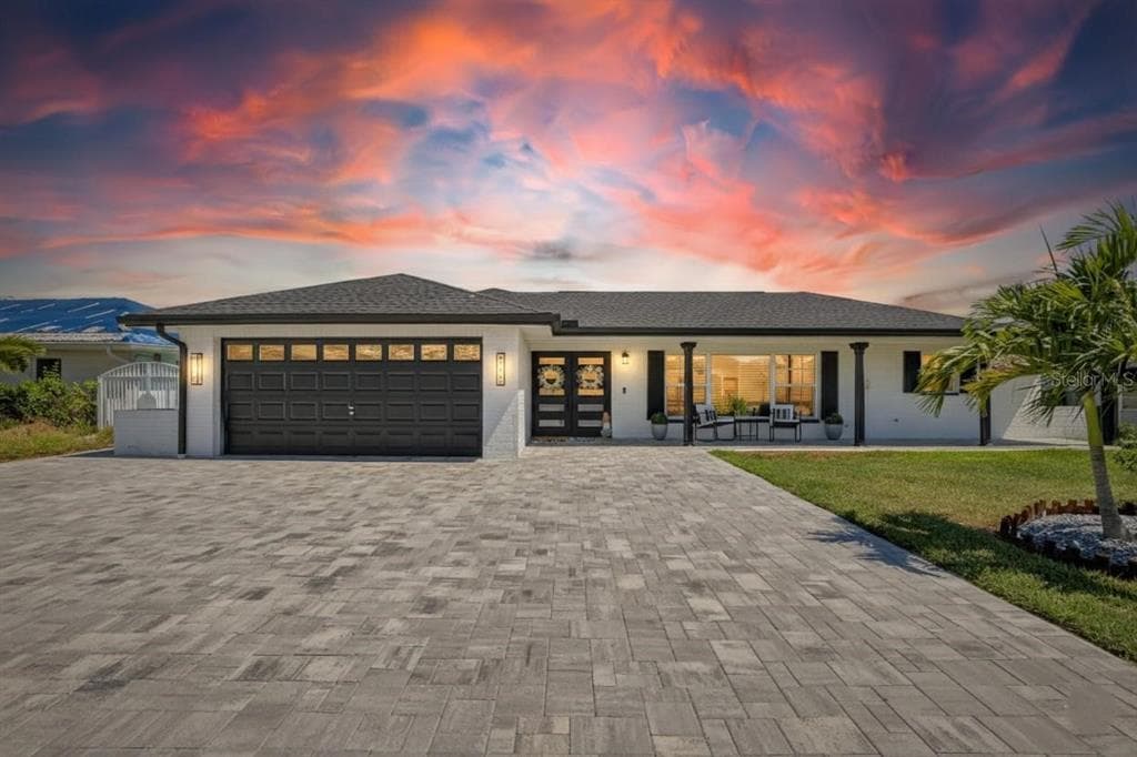6337 COCOA LANE APOLLO BEACH, FL 33572