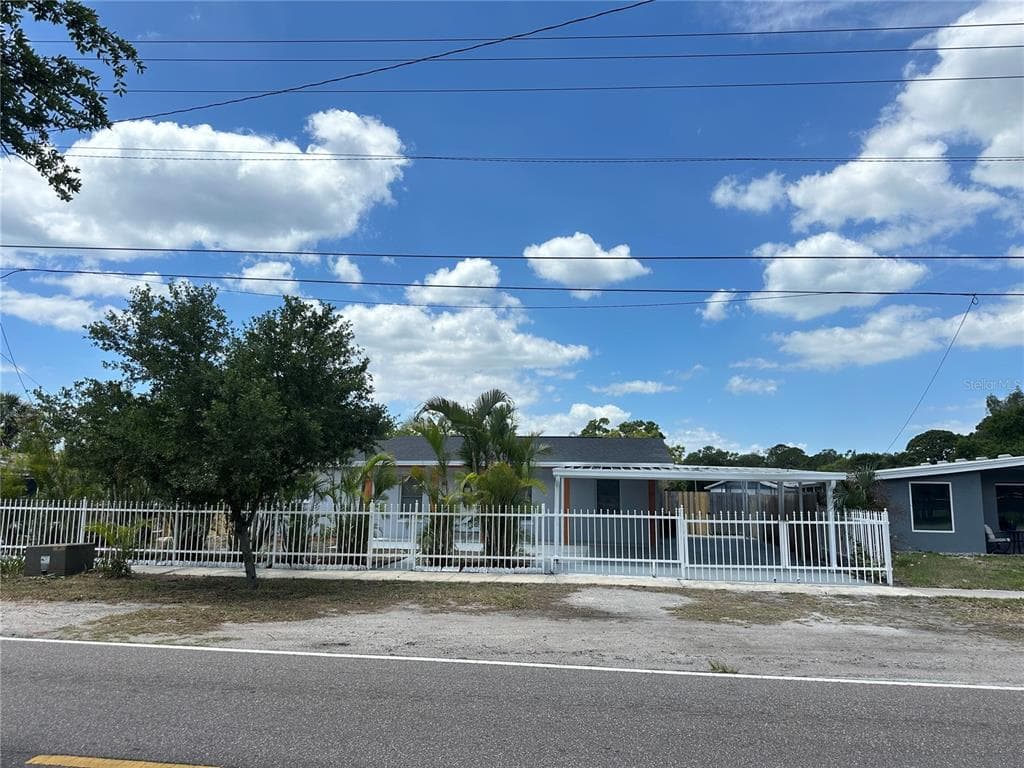 6405 S MANHATTAN AVENUE TAMPA, FL 33616