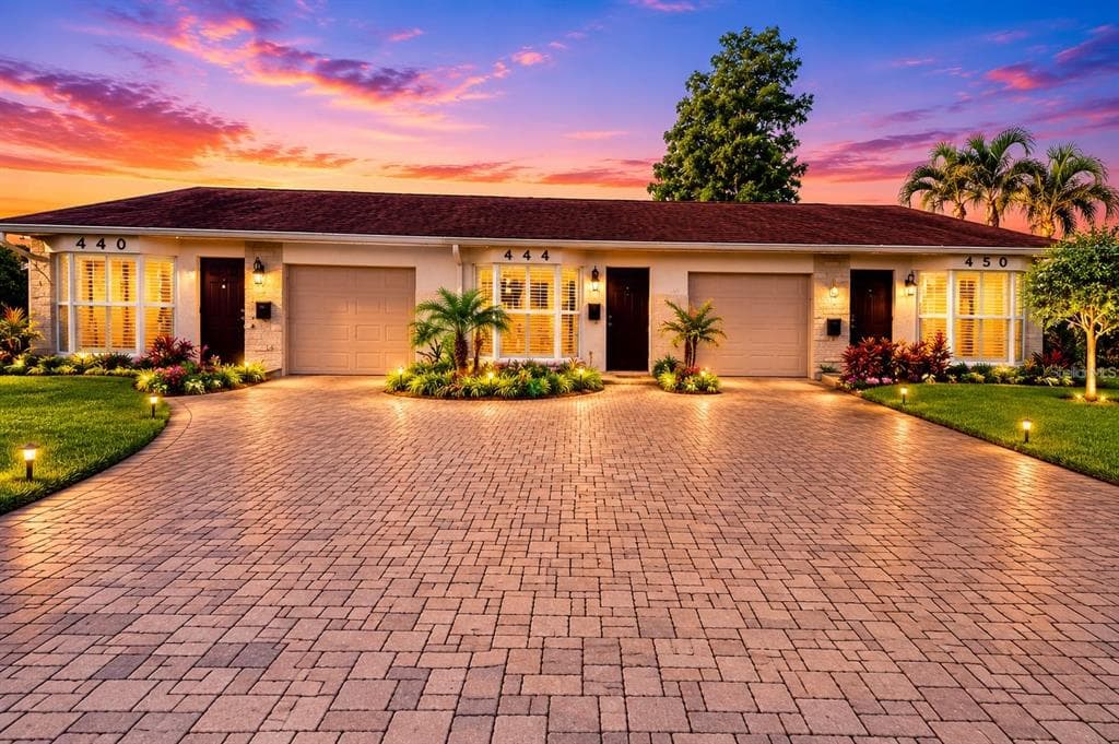 440 50TH AVENUE N ST PETERSBURG, FL 33703