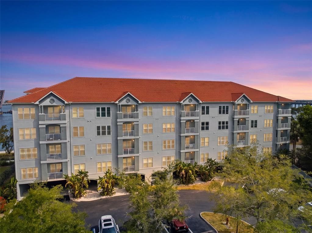 210 3RD STREET W UNIT 8305
