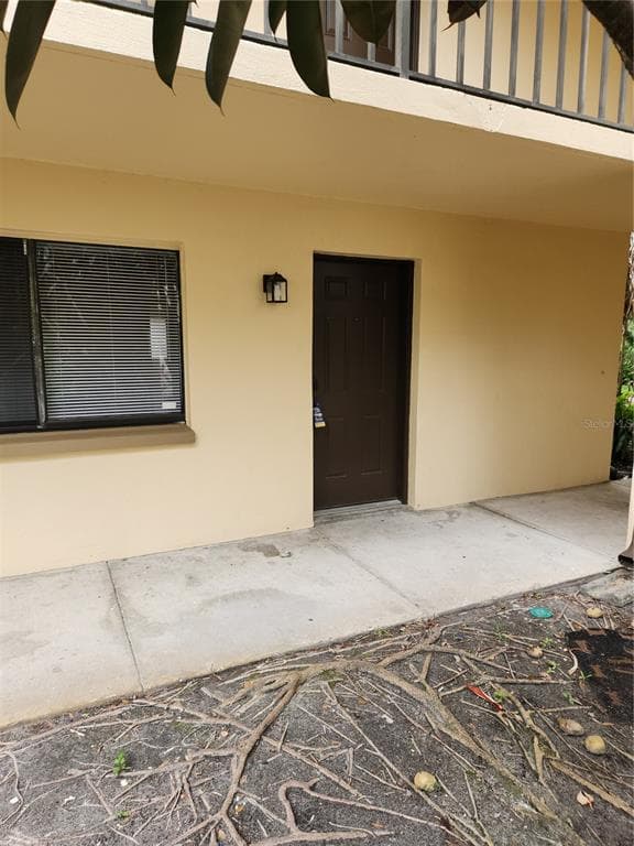 11809 RAINTREE LAKE LANE UNIT B TAMPA, FL 33617