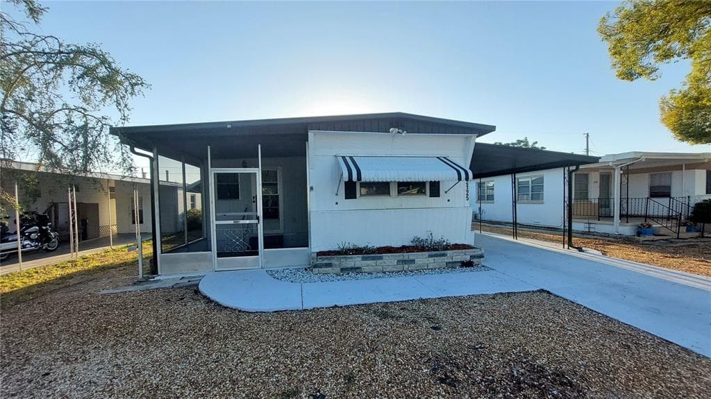 2125 KEPNER DRIVE HOLIDAY, FL 34691