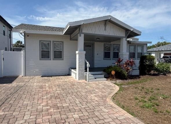 208 N TAMPANIA AVENUE TAMPA, FL 33609