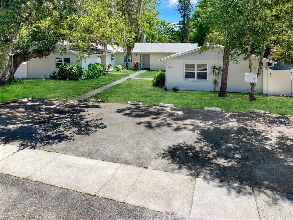 1187 BASS BOULEVARD UNIT A DUNEDIN, FL 34698