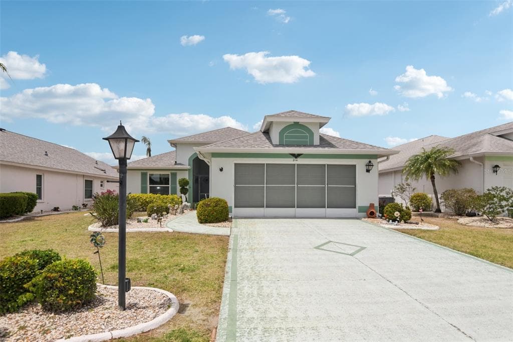 214 LINGER LANE SUN CITY CENTER, FL 33573
