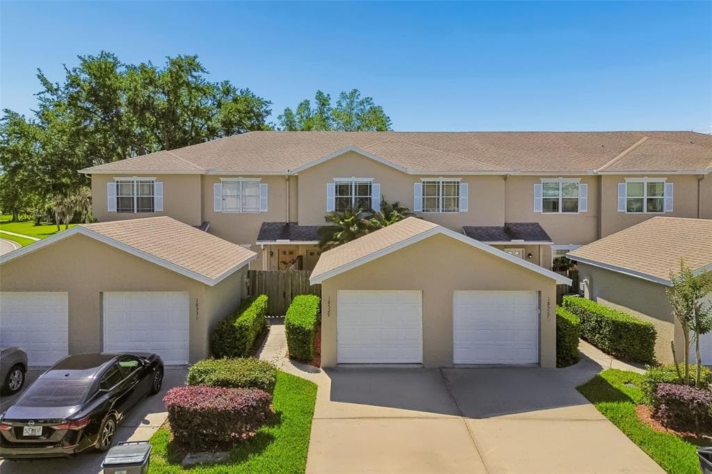 18529 PEBBLE LAKE COURT TAMPA, FL 33647