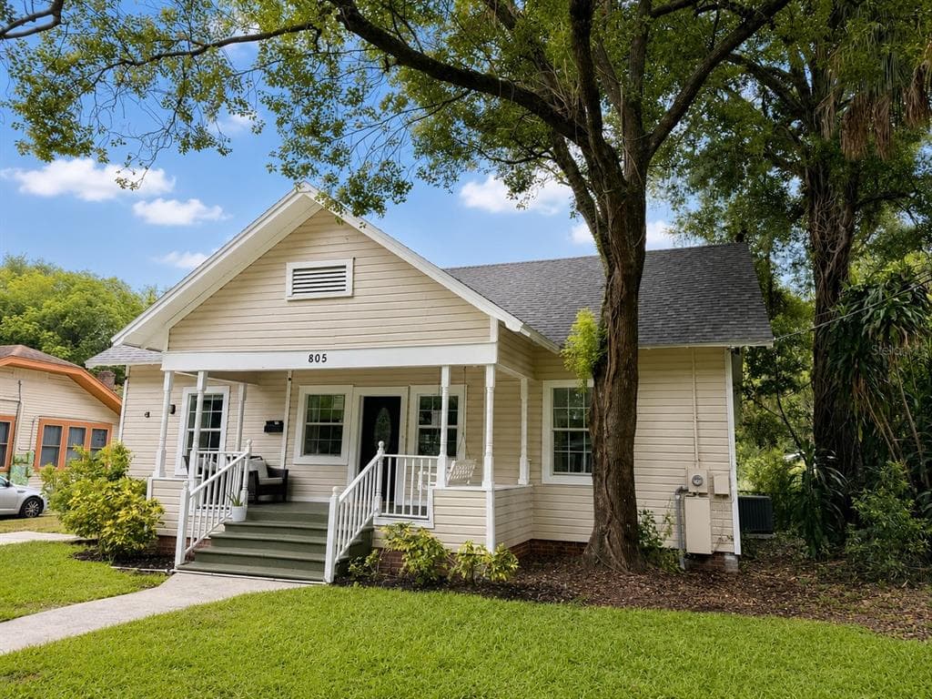 805 E CHELSEA STREET TAMPA, FL 33603