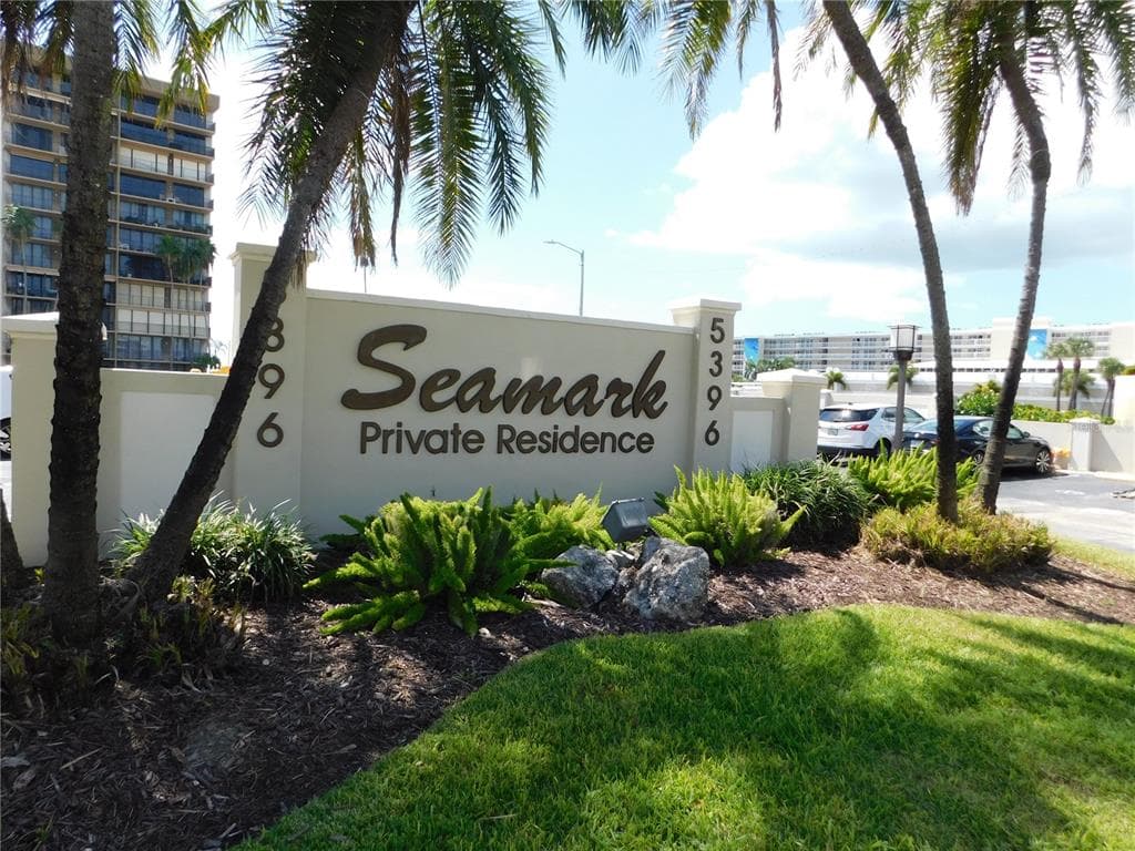 5396 GULF BOULEVARD UNIT 701