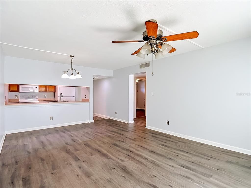 5820 N CHURCH AVENUE UNIT 164 TAMPA, FL 33614