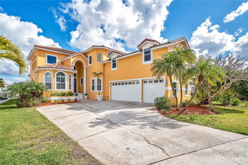 934 SYMPHONY ISLES BOULEVARD APOLLO BEACH, FL 33572