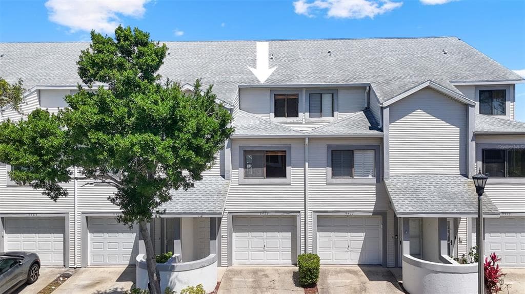 9479 TARA CAY COURT SEMINOLE, FL 33776