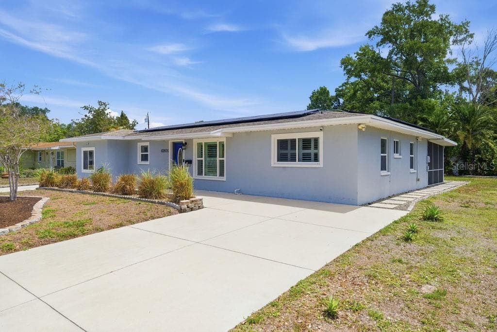 6901 17TH LANE N ST PETERSBURG, FL 33702