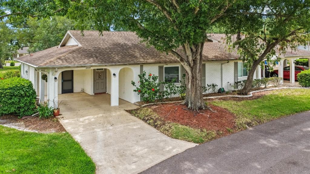 2034 HAWKHURST CIRCLE UNIT 178 SUN CITY CENTER, FL 33573