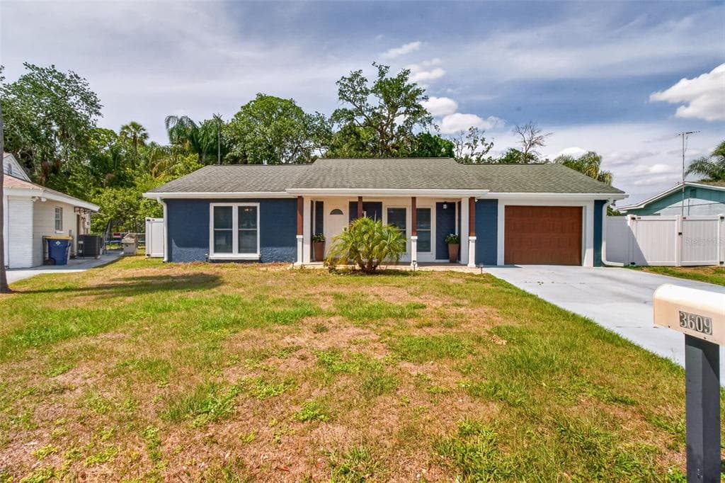 3609 LUMA DRIVE HOLIDAY, FL 34691
