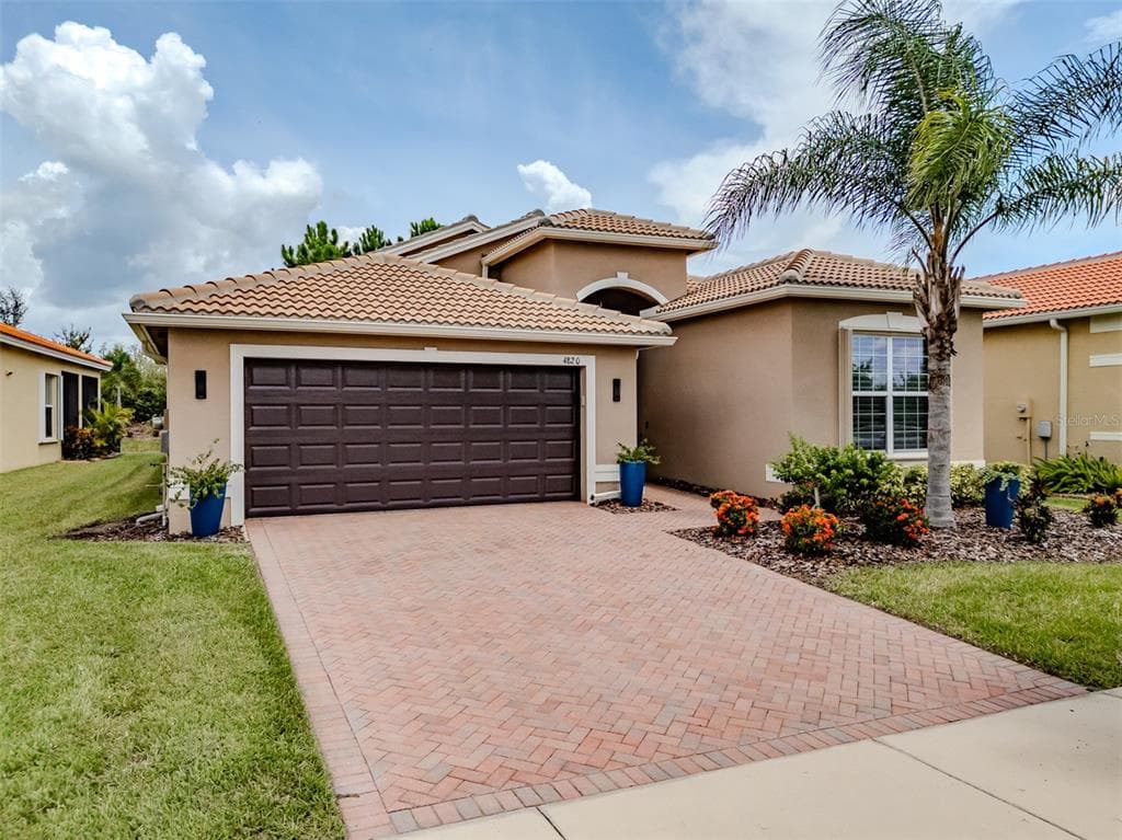4820 GRAND BANKS DRIVE WIMAUMA, FL 33598