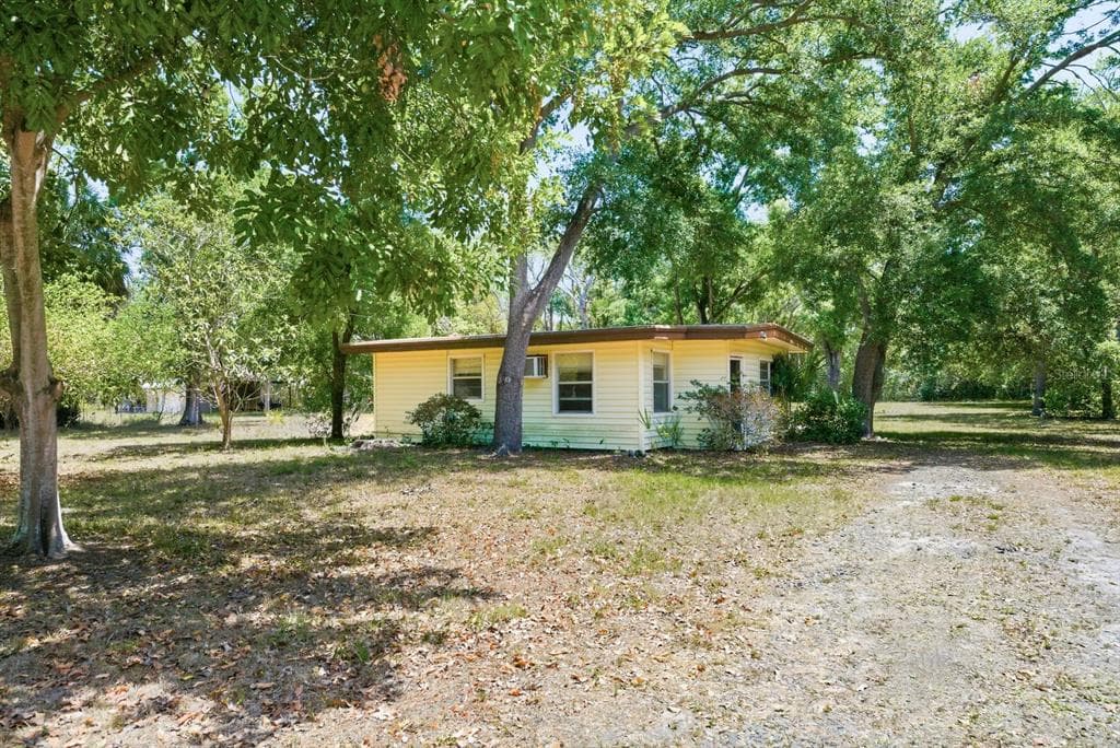 11405 OAK LANE LARGO, FL 33778