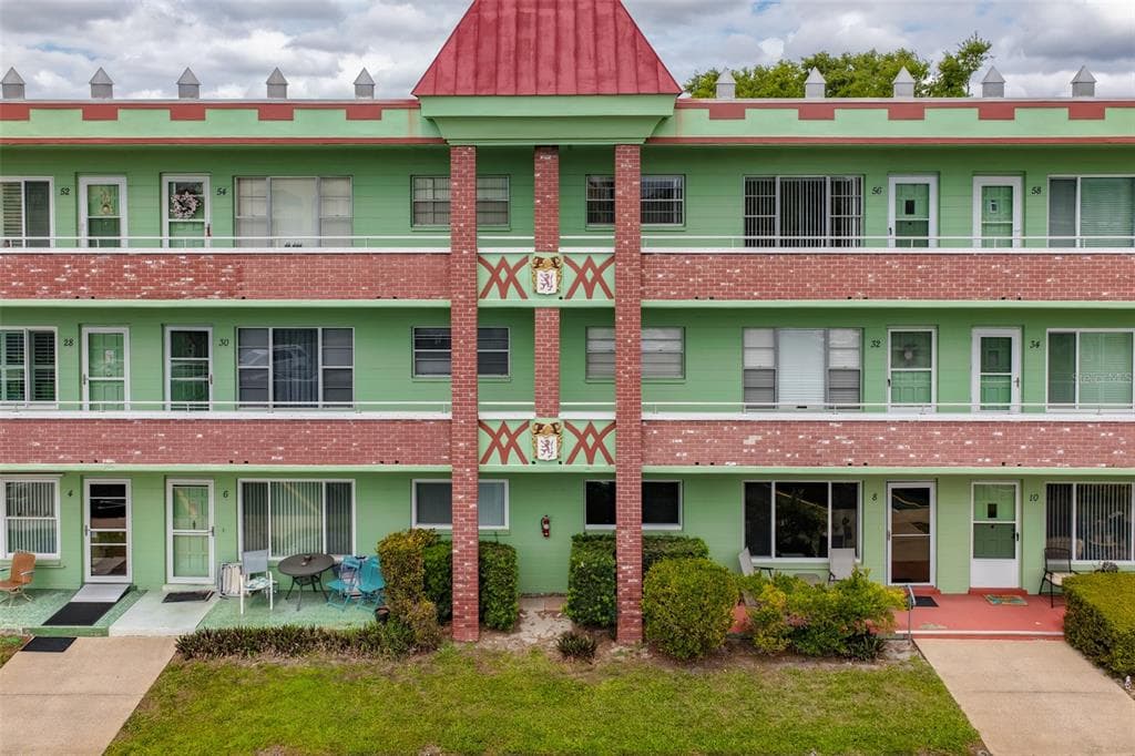 2358 ECUADORIAN WAY UNIT 56 CLEARWATER, FL 33763