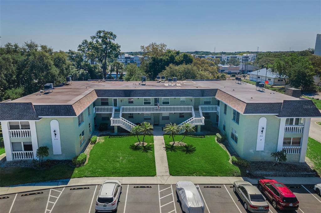 1250 S PINELLAS AVENUE UNIT 205 TARPON SPRINGS, FL 34689