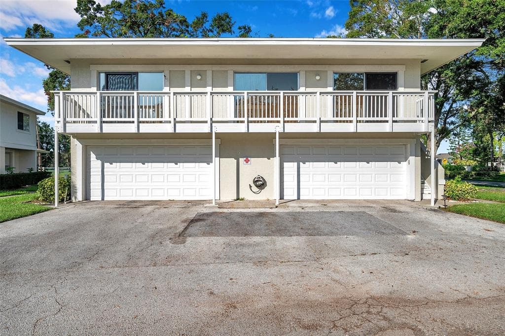 2937 BOUGH AVENUE UNIT D CLEARWATER, FL 33760