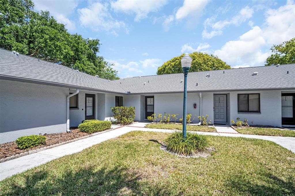 2765 COUNTRYSIDE BOULEVARD UNIT 104 CLEARWATER, FL 33761